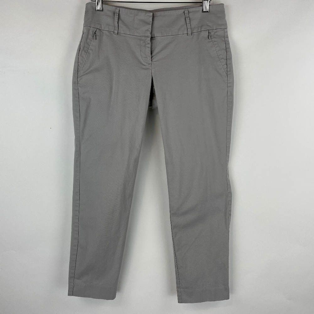Ann Taylor Lt Grey Capri Pant Size 4